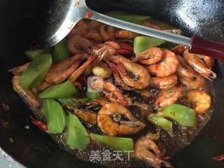 香辣干锅虾的做法步骤：7