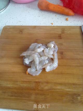 豆腐渣猪肉虾仁丸子的做法步骤：2