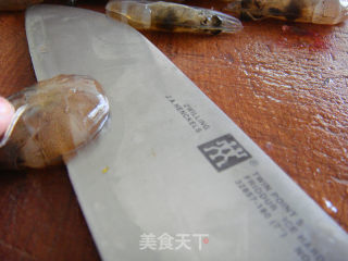 上海油爆虾的做法步骤：2
