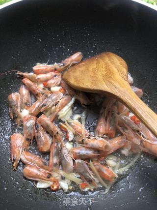 韭菜炒虾的做法步骤：7