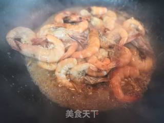 家常菜—爆炒基围虾的做法步骤：3