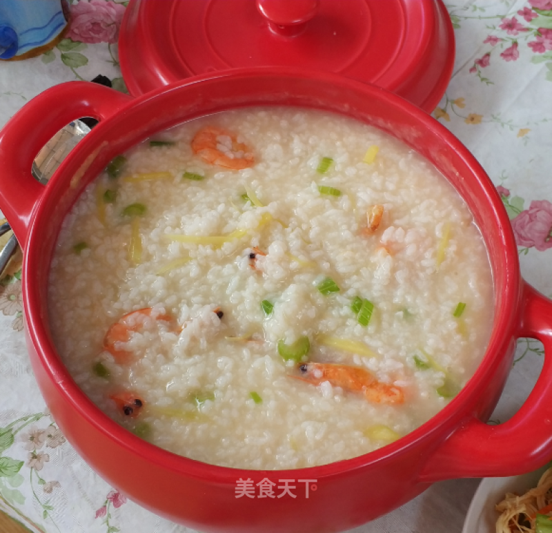 鲜虾白米粥潮汕砂锅粥的做法