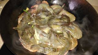酱烧基尾虾的做法步骤：5