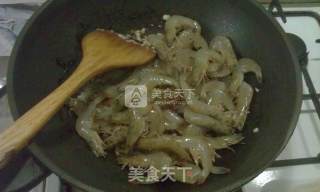 花椒蒜泥鱼露虾的做法步骤：4