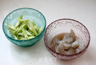 【鲜虾粥】在家自制美味暖心粥的做法步骤：2