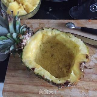 菠萝炒饭的做法步骤：2