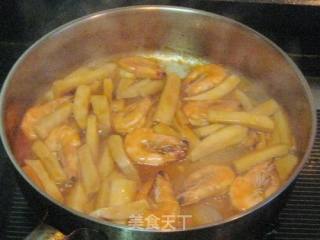 杏鲍菇蚝油炒对虾的做法步骤：9