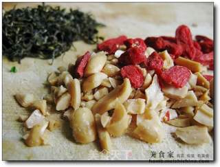龙井茶焖大虾的做法步骤：2