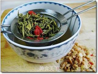龙井茶焖大虾的做法步骤：4