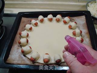 西点制作“迷你小热狗匹萨”的做法步骤：21