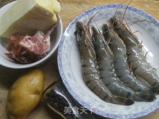 薯泥芝士焗对虾的做法步骤：1