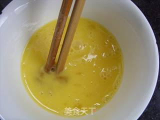 充满惊喜的脆嫩鲜---------------------生菜鸡蛋滑虾仁的做法步骤：4
