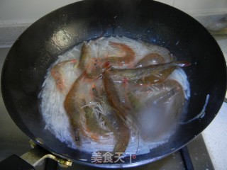 萝卜丝煮大虾的做法步骤：5