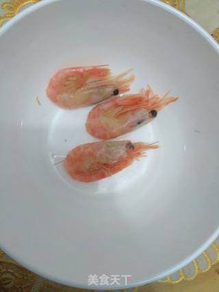 北极虾小白菜面条的做法步骤：2