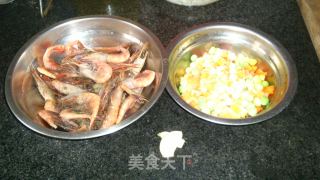 彩蔬北极虾的做法步骤：1