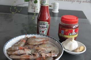 干烧茄汁大虾仁的做法步骤：1