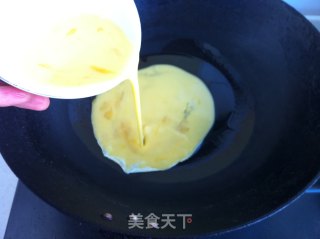 虾仁炒鸡蛋的做法步骤：3