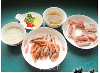 【加拿大野生北极虾】北极虾干贝排骨粥--咸味腊八粥的做法步骤：1