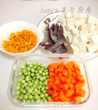 Judy\'s 自制蟹黄豆腐的做法步骤：1