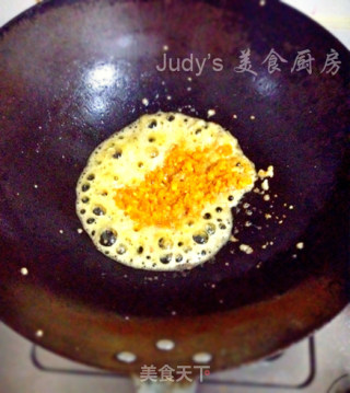 Judy\'s 自制蟹黄豆腐的做法步骤：5