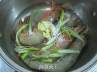 盐水大虾的做法步骤：2