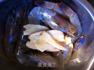 砂锅鲜虾粥的做法步骤：9