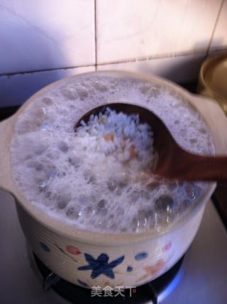 砂锅鲜虾粥的做法步骤：14