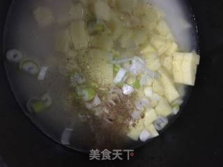 土豆焖饭的做法步骤：3
