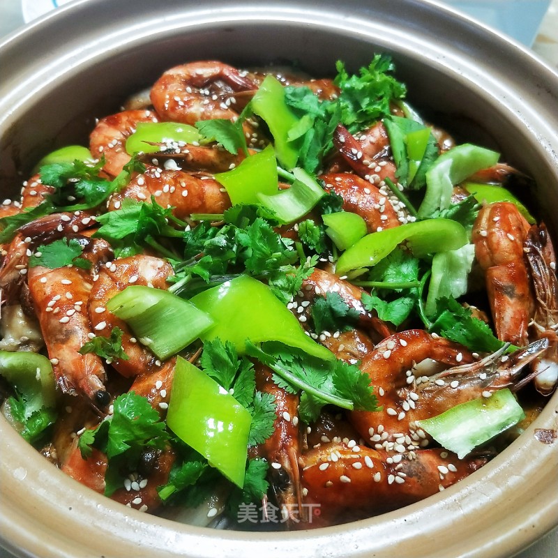 虾翅焖锅的做法