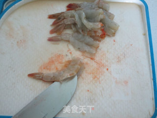 芦笋青椒凤尾虾的做法步骤：2