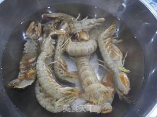 青椒炒皮皮虾的做法步骤：3