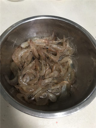 酥炸小海虾的做法步骤：1