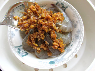 #铁釜烧饭就是香#蒜蓉粉丝蒸海虾的做法步骤：9