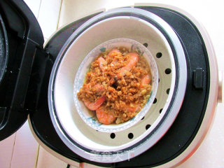 #铁釜烧饭就是香#蒜蓉粉丝蒸海虾的做法步骤：12