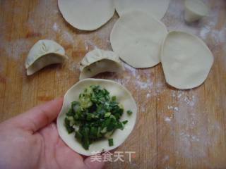 清香鲜甜---韭菜虾仁饺子的做法步骤：6