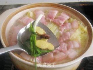 咸肉鲜虾白菜煲的做法步骤：8