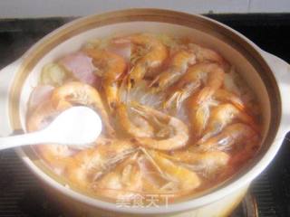 咸肉鲜虾白菜煲的做法步骤：12