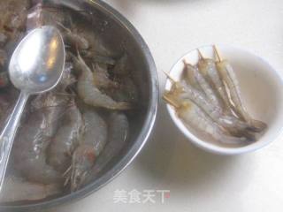 杂蔬鲜虾白菜卷的做法步骤：3