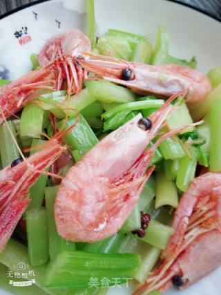 海虾炒芹菜的做法步骤：11