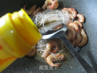 海虾炒粉丝的做法步骤：6