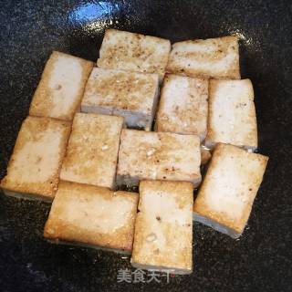虾仁焖豆腐的做法步骤：3