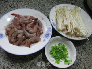 金针菇炒海虾 的做法步骤：1