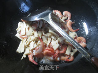 水笋炒海虾 的做法步骤：5