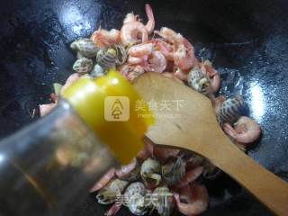 花螺炒海虾的做法步骤：7