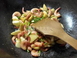 茭白炒海虾的做法步骤：9