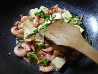 海虾煮豆腐的做法步骤：9