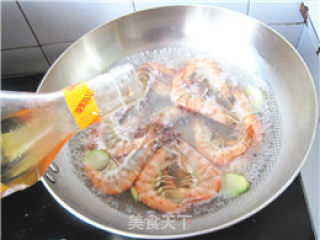 【丘比系列产品试用报告】------白灼虾蘸芥末沙拉汁的做法步骤：5