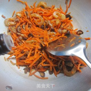 香菇虾仁饭的做法步骤：7