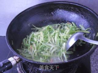 干虾仁炒芹菜的做法步骤：12