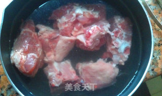 菰米瑶柱虾干粥的做法步骤：2